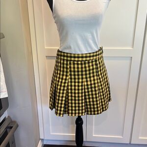 NWOT DIVIDED Black and Yellow Plaid Mini Skirt 6